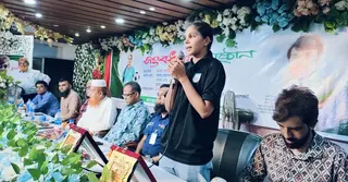 সাতক্ষীরায় জাতীয় নারী ফুটবল দলের অধিনায়ক আফঈদাকে সংবর্ধনা